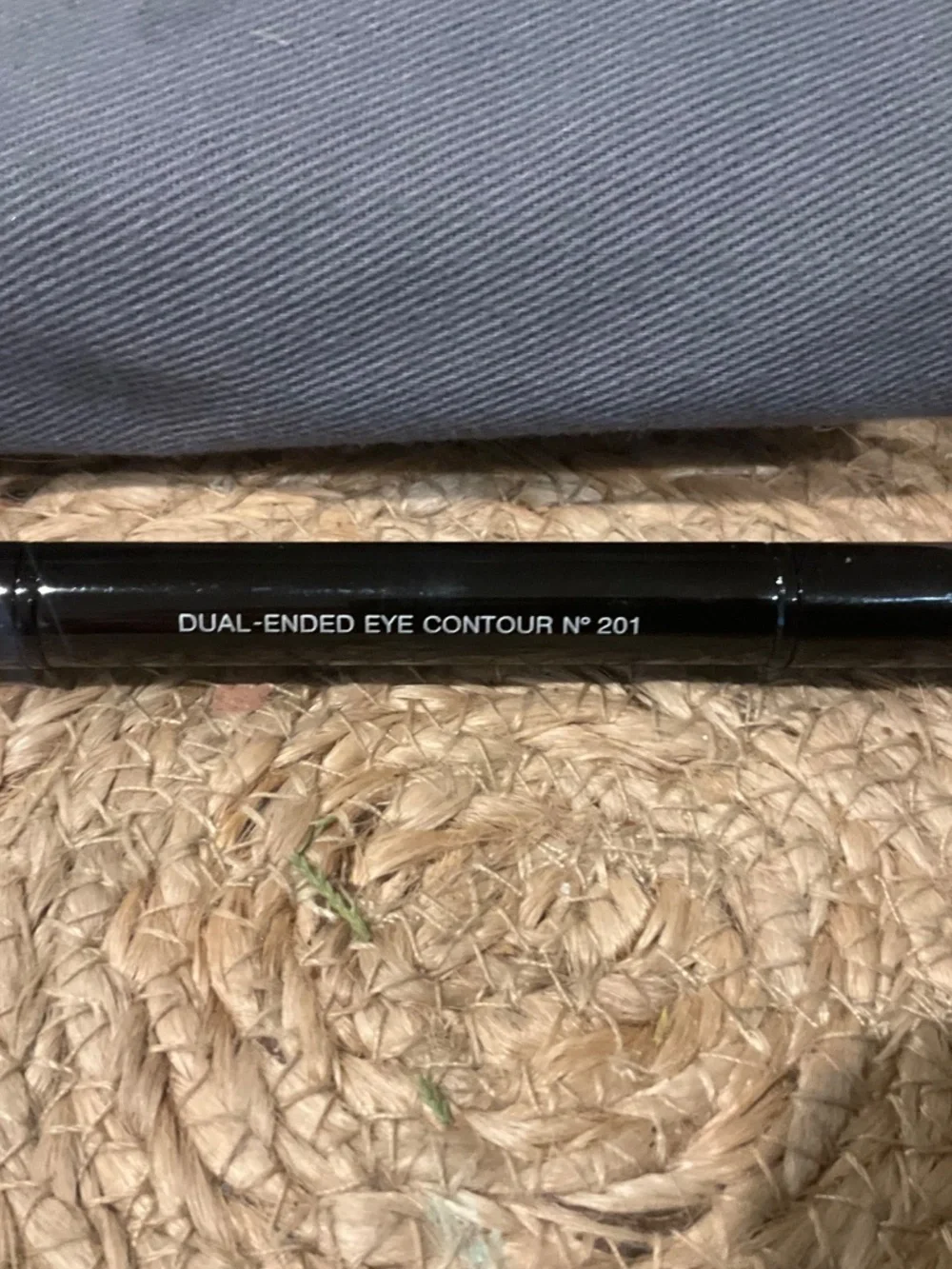 CHANEL N°201 Retractable Dual-Ended Eye Contouring Makeup Brush-NWOB!